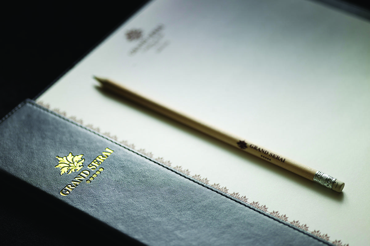 豪华土耳其宫殿会议酒店及Spa 约阿尼纳 外观 照片 A pencil