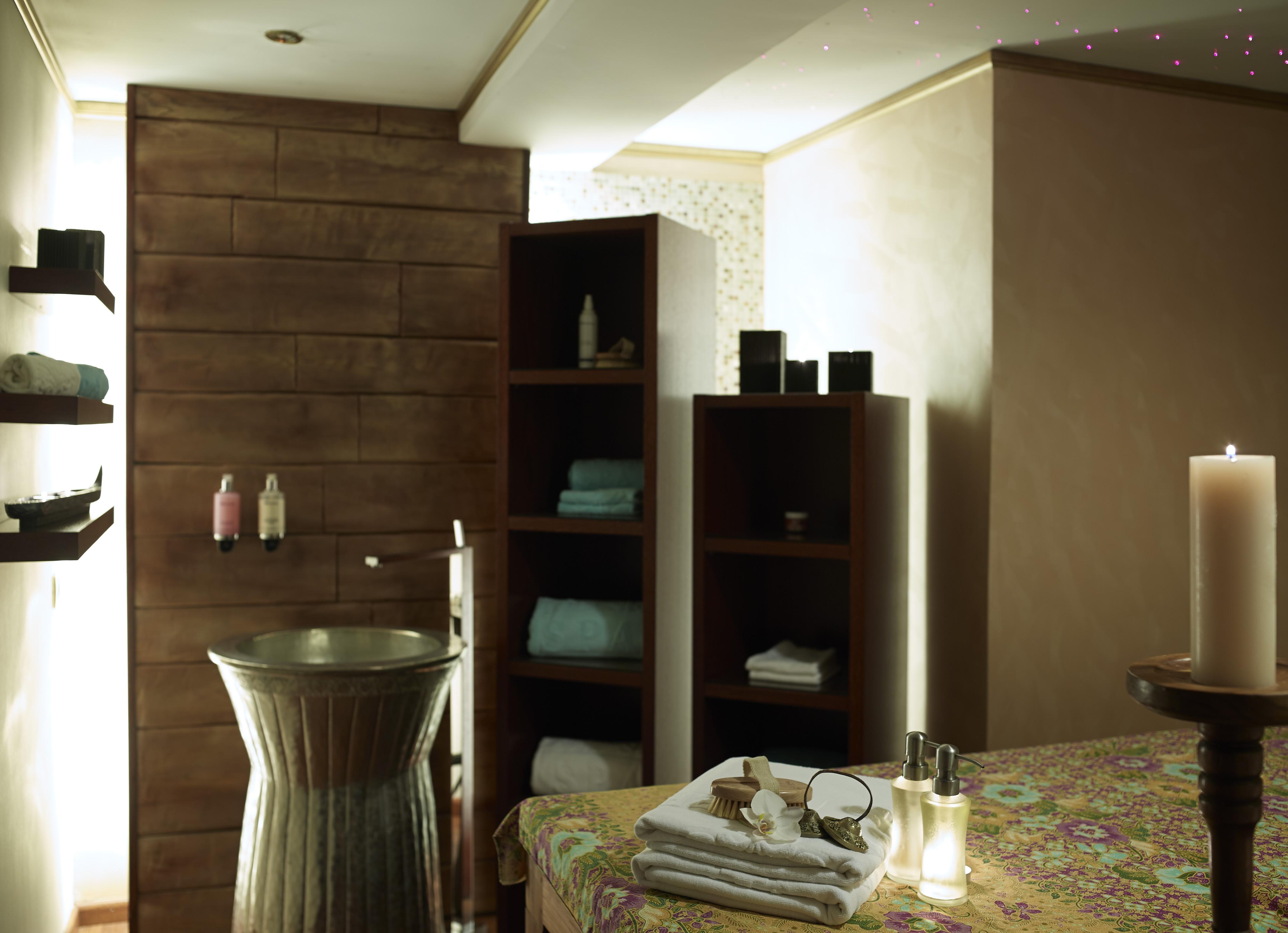 豪华土耳其宫殿会议酒店及Spa 约阿尼纳 外观 照片 A spa treatment room