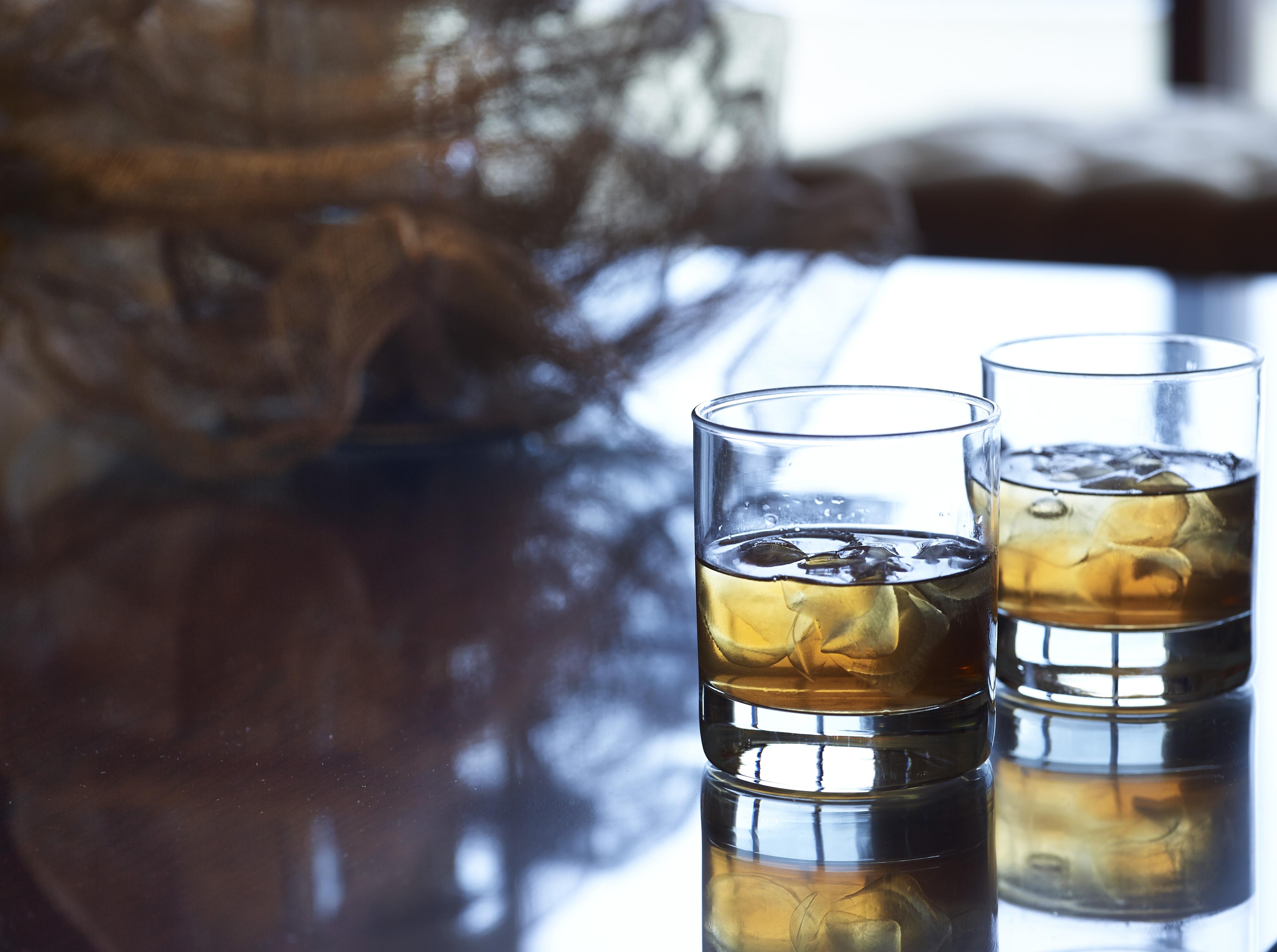 豪华土耳其宫殿会议酒店及Spa 约阿尼纳 外观 照片 Two old fashioned glasses