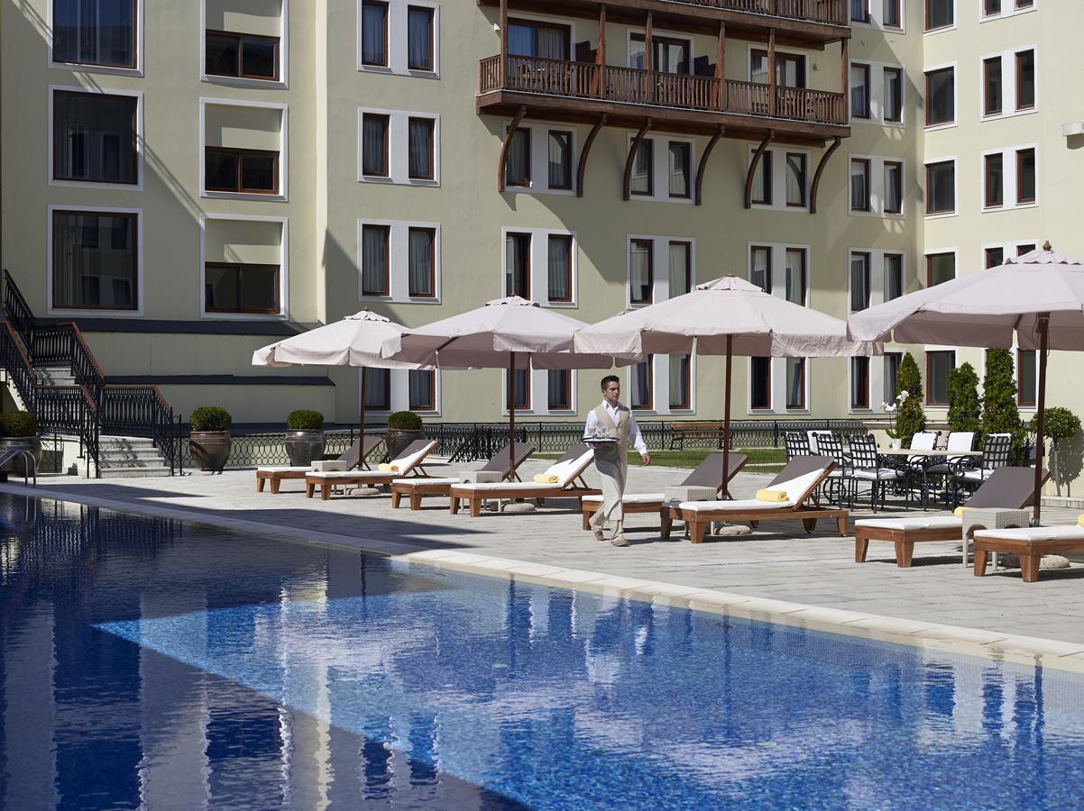 豪华土耳其宫殿会议酒店及Spa 约阿尼纳 外观 照片 The hotel's pool